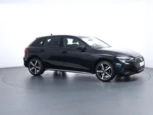 Audi A3 Sportback 30 TDI intense in mythosschwarz metallic