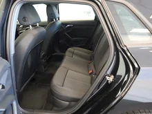 Audi A3 Sportback 30 TDI intense in mythosschwarz metallic