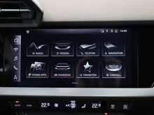 Audi A3 Sportback 30 TDI intense in mythosschwarz metallic