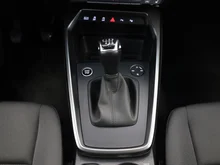 Audi A3 Sportback 30 TDI intense in mythosschwarz metallic