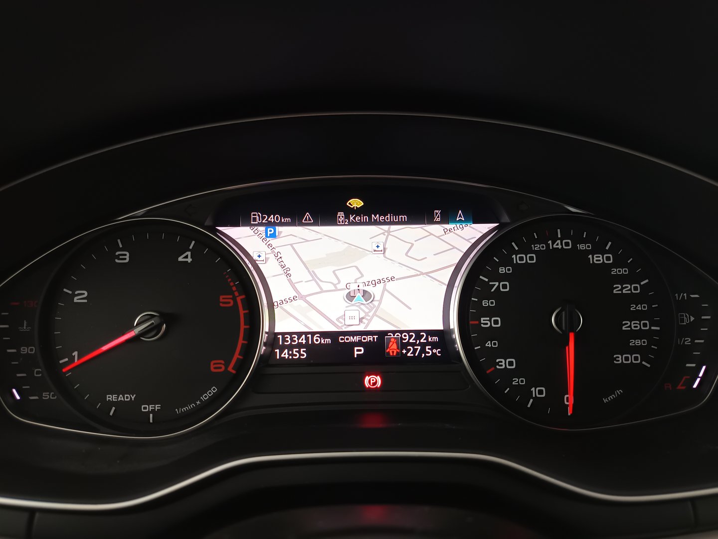 Audi A4 Avant 40 TDI advanced | Bild 15 von 34