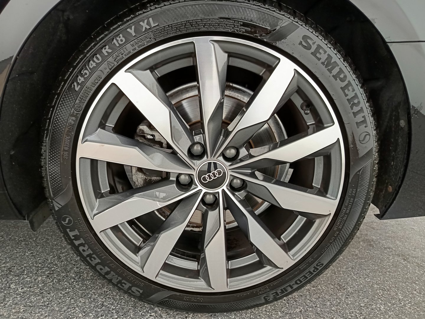 Audi A4 Avant 40 TDI advanced | Bild 9 von 34
