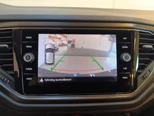 VW T-Roc Design TSI ACT DSG in  Black Oak Brown Met.