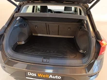 VW T-Roc Design TSI ACT DSG in  Black Oak Brown Met.