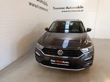 VW T-Roc Design TSI ACT DSG in  Black Oak Brown Met.
