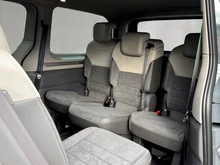 VW Multivan Edition ÜH eHybrid 180 kW 4M in Puregrey/Dach Deepblack