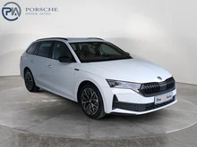 Škoda Octavia Combi Sportline TDI DSG in Moon-Weiß Metallic