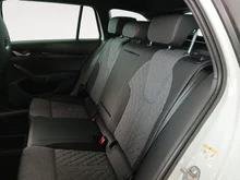 Škoda Octavia Combi Sportline TDI DSG in Moon-Weiß Metallic
