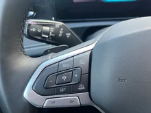 VW Tiguan Life TDI DSG in Grenadillschwarz Metallic