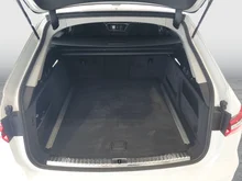 Audi A6 Avant 40 TDI quattro Sport in 2Y Gletscherweiß Metallic