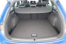 SEAT Leon SP Kombi FR Edition 1.5 TSI 115 PS in Saphir-Blau Metallic
