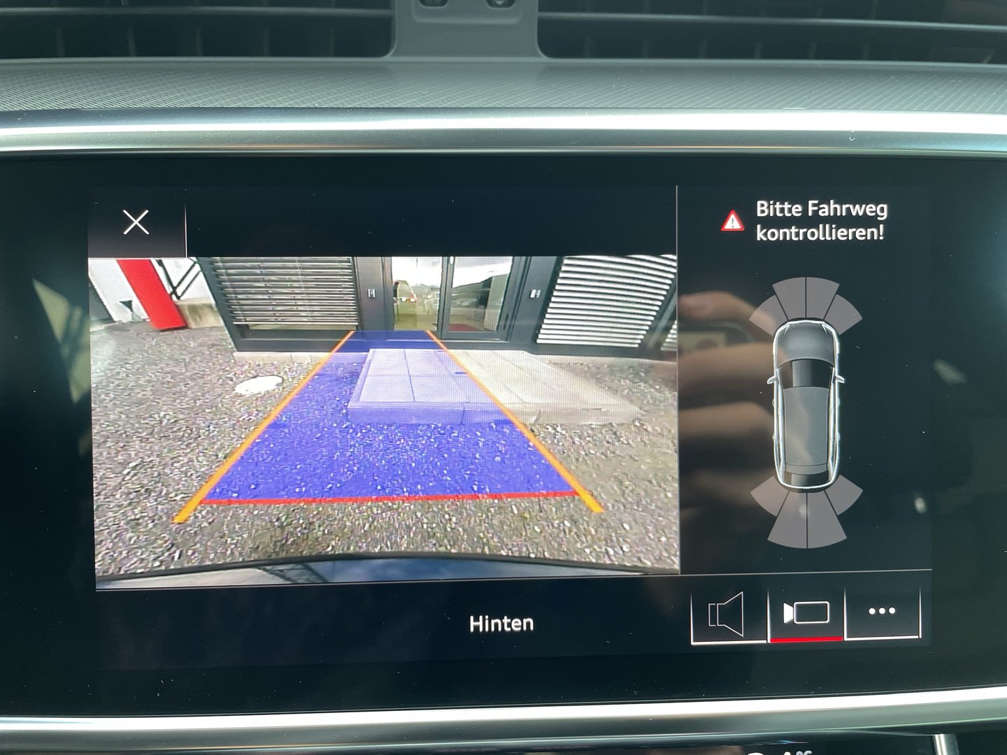 Audi A6 Avant 40 TDI Sport | Bild 19 von 28