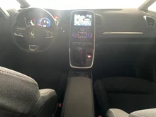 Renault Scénic TCe 115 PF Limited in weiss