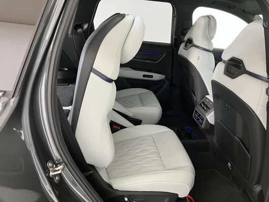 Bild eines Audi Q7 TDI quattro 220 kW