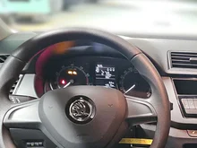 Thumbnail-Foto von Fahrzeug