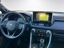 Toyota RAV4 2,5 Hybrid Style AWD in Kobaltblau / Schwarz Metallic