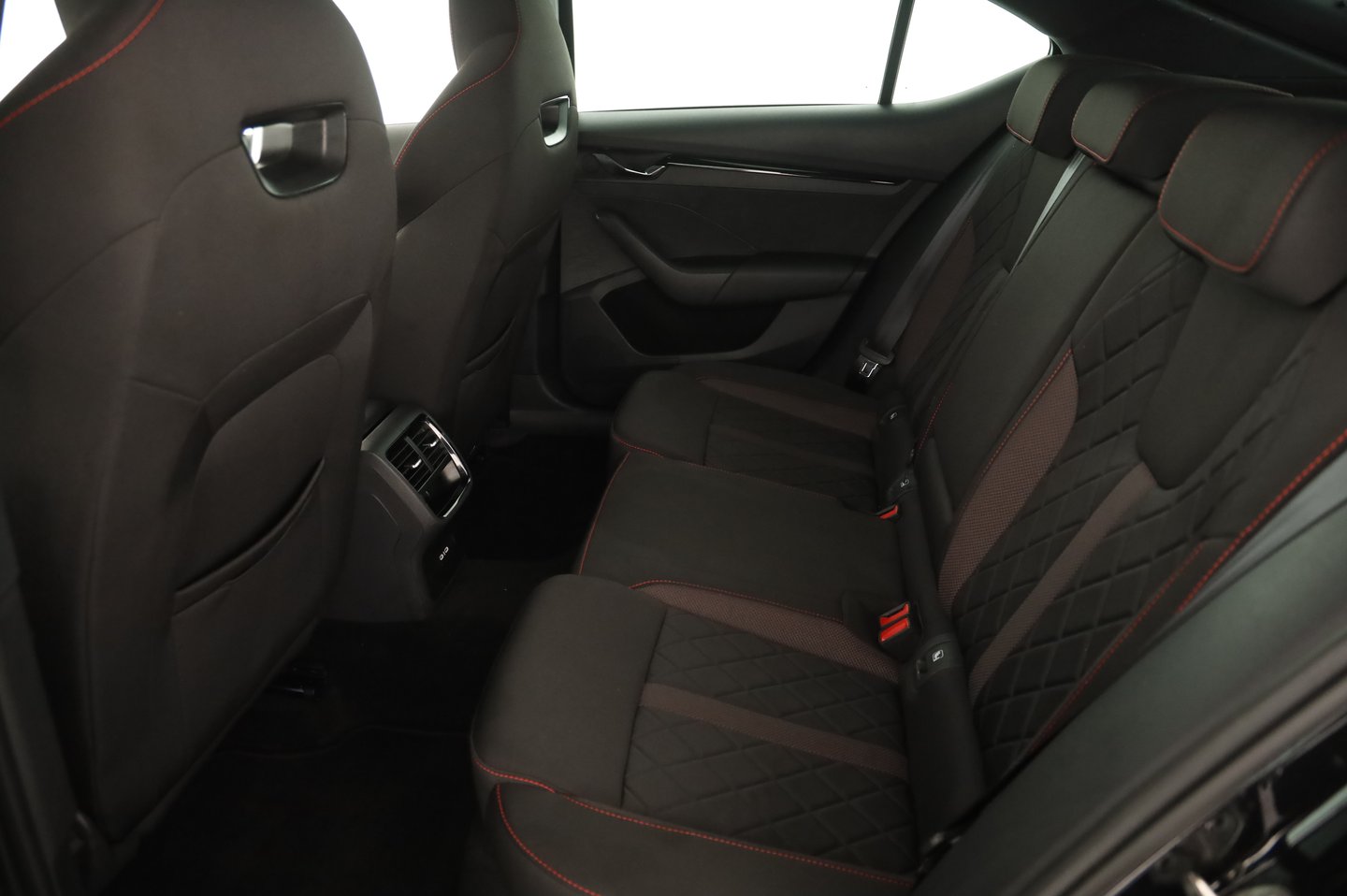 Škoda OCTAVIA RS TSI 245 DSG | Bild 20 von 23