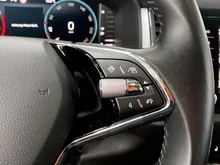 Škoda Kodiaq Ambition SC TSI ACT in SCHWARZ-MAGIC PERLEFFEKT