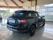 Škoda Rapid SPACEBACK Sport TSI in Black-Magic Perleff.