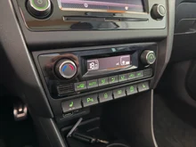 Škoda Rapid SPACEBACK Sport TSI in Black-Magic Perleff.