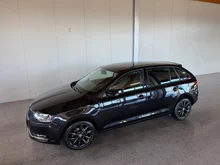 Škoda Rapid SPACEBACK Sport TSI in Black-Magic Perleff.