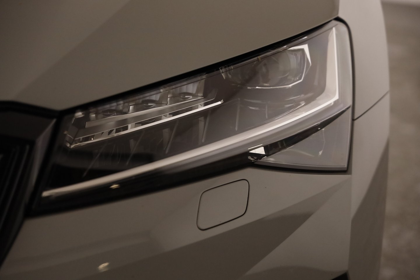 Škoda SUPERB Combi iV SPORTLINE DSG | Bild 21 von 23