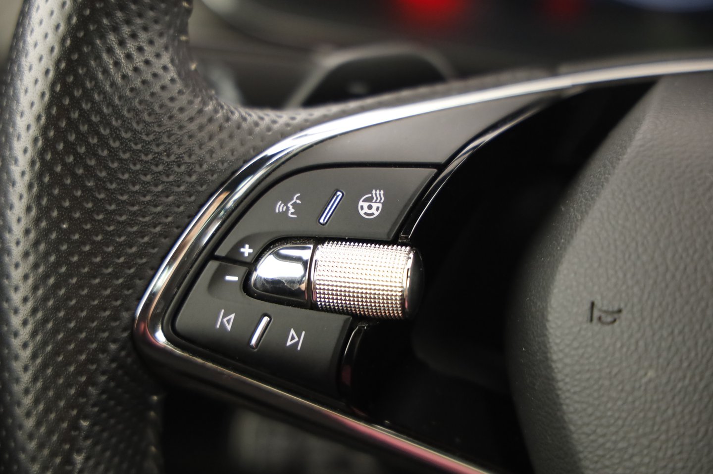 Škoda SUPERB Combi iV SPORTLINE DSG | Bild 8 von 23