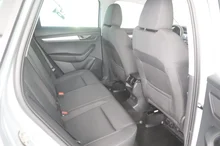 VW Touran Comfortline TDI SCR 5-Sitzer in weiss - normal