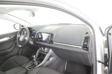 VW Touran Comfortline TDI SCR 5-Sitzer in weiss - normal