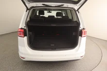 VW Touran Comfortline TDI SCR 5-Sitzer in weiss - normal