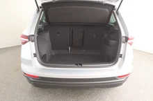 VW Touran Comfortline TDI SCR 5-Sitzer in weiss - normal