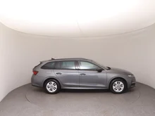 Škoda Octavia Combi Selection TDI DSG in Graphit-Grau Metallic