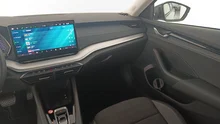 Škoda Octavia Combi Selection TDI DSG in Graphit-Grau Metallic