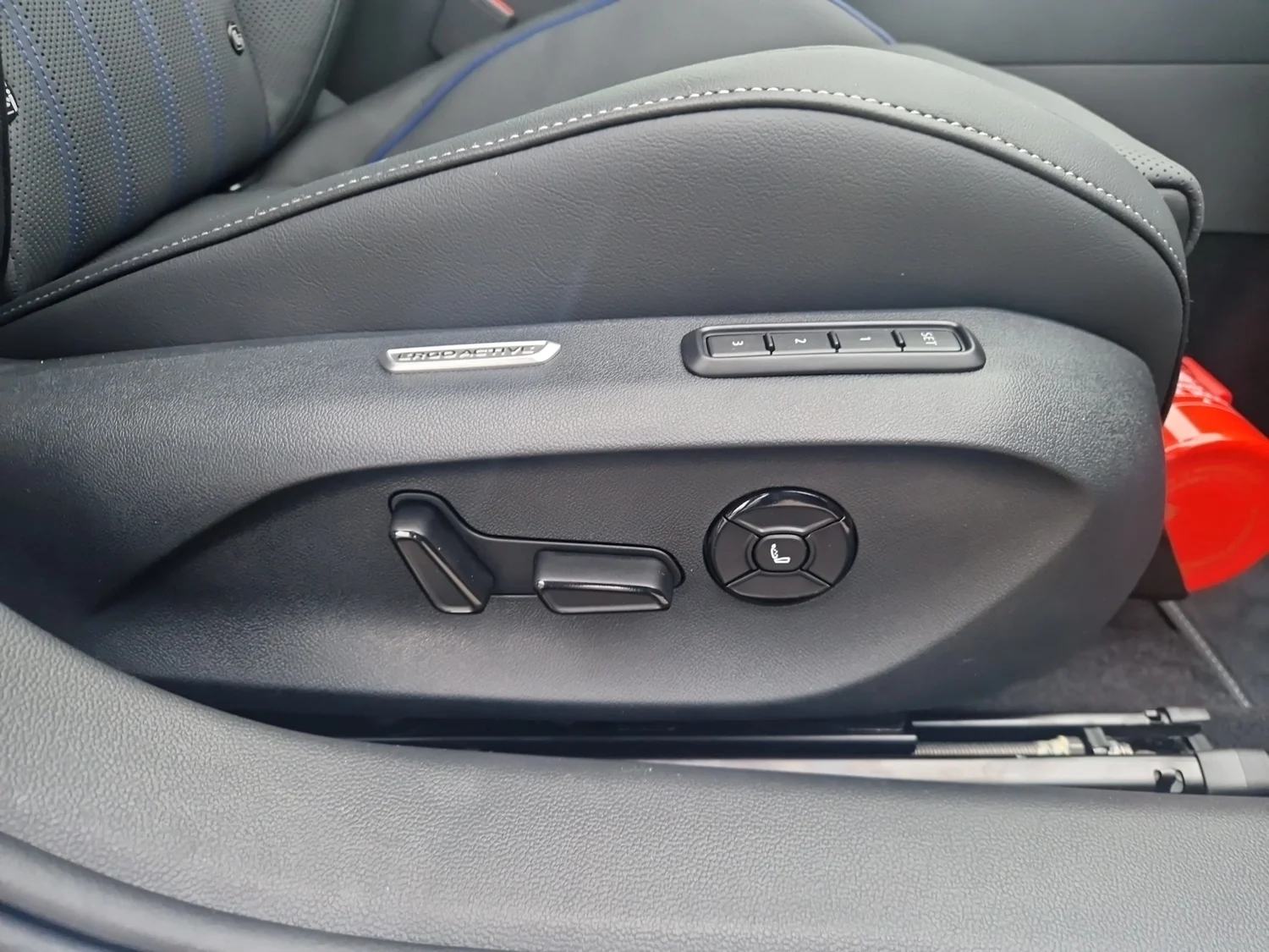 Bild eines VW Passat Variant Sport TDI 4MOTION DSG