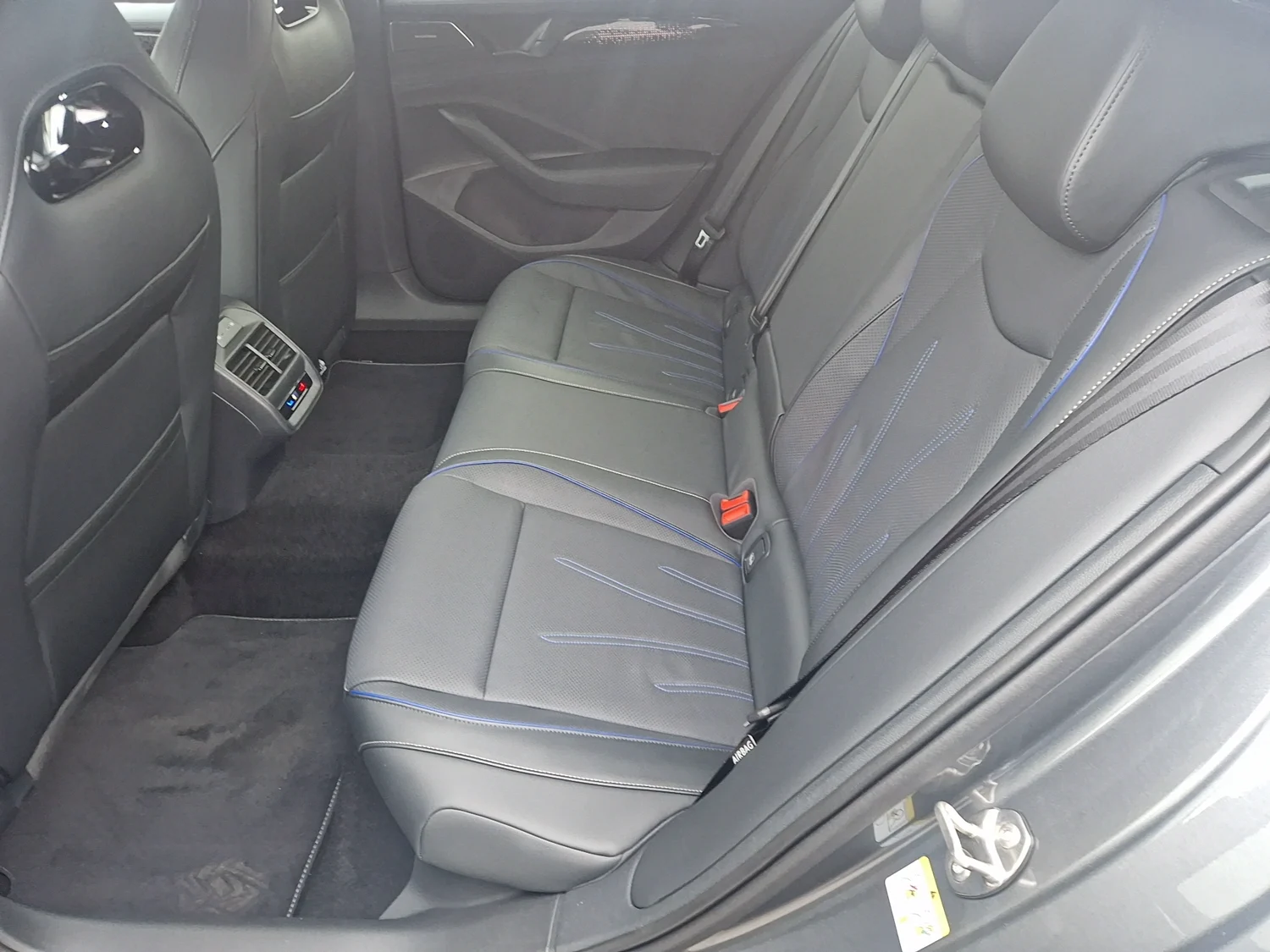 Bild eines VW Passat Variant Sport TDI 4MOTION DSG