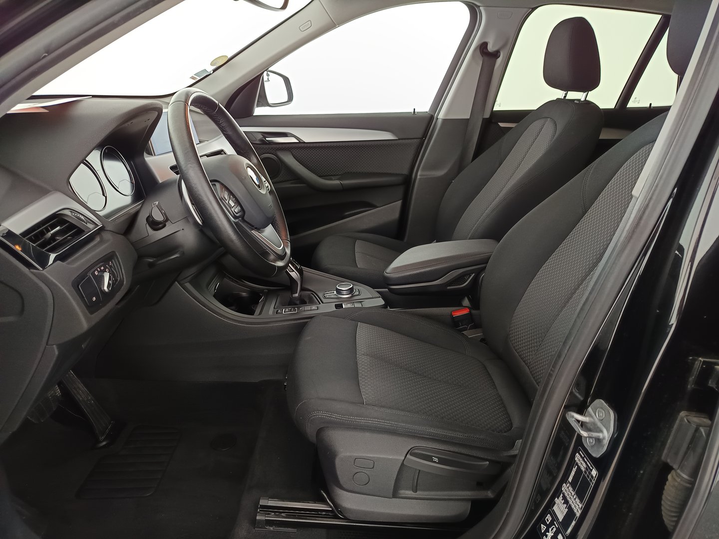BMW X1 xDrive18d Aut. | Bild 13 von 34