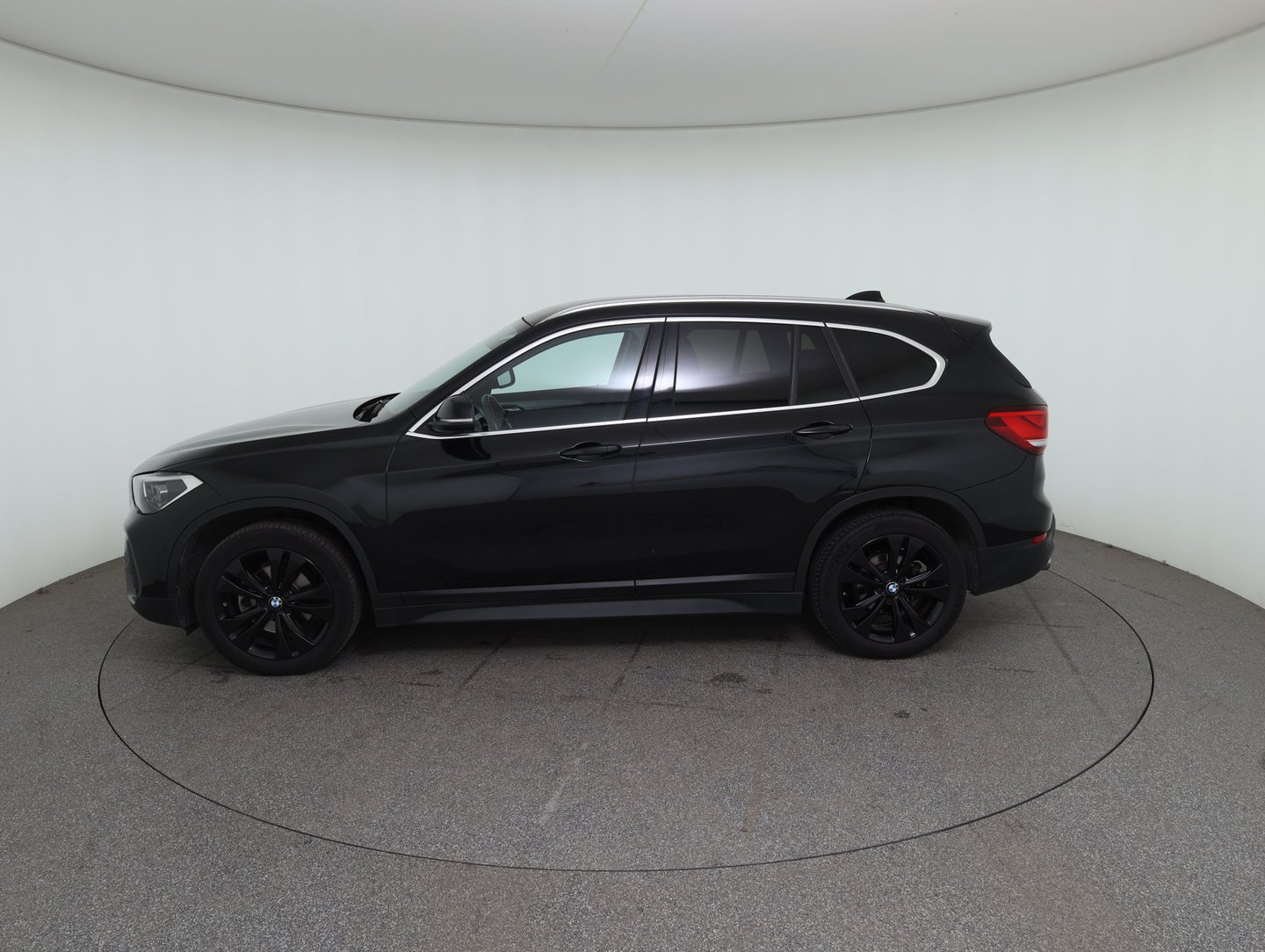 BMW X1 xDrive18d Aut. | Bild 8 von 34
