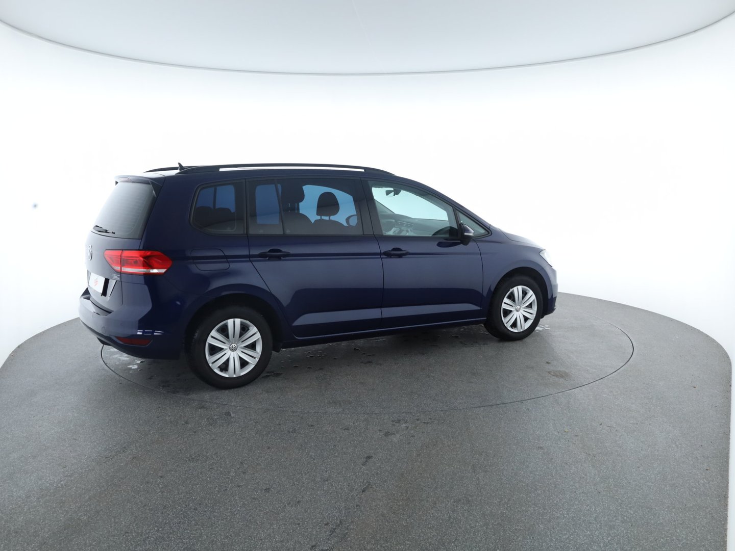VW Touran TDI SCR DSG 7-Sitzer | Bild 6 von 26