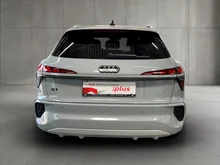 Audi Q3 TFSI 110 kW  intense in Pfeilgrau Perleffekt