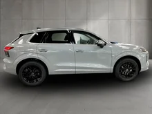 Audi Q3 TFSI 110 kW  intense in Pfeilgrau Perleffekt