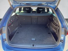 Škoda Octavia Combi Premium TDI DSG in Titan-Blau Metallic