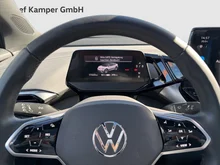VW ID.5 Pro Performance 150 kW in Gletscherweiß Metallic Dach Schwarz