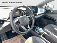 VW ID.5 Pro Performance 150 kW in Gletscherweiß Metallic Dach Schwarz