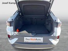 VW ID.5 Pro Performance 150 kW in Gletscherweiß Metallic Dach Schwarz