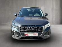 Audi Q2 30 TFSI intense in manhattangrau metallic