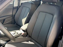 Audi Q2 30 TFSI intense in manhattangrau metallic