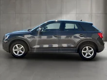 Audi Q2 30 TFSI intense in manhattangrau metallic