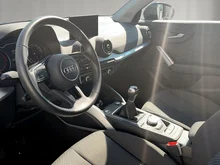 Audi Q2 30 TFSI intense in manhattangrau metallic