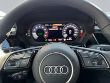 Audi A3 Sportback 30 TFSI in Brillantschwarz
