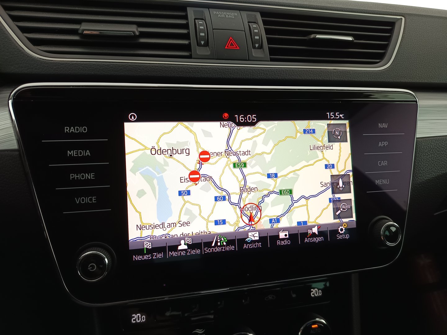 Škoda SUPERB Combi Ambition TDI DSG | Bild 26 von 33